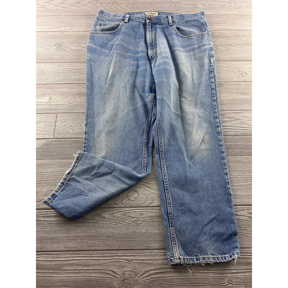 LL Bean Classic Fit Mens Blue Denim Jeans 38x29 Medium Wash Straight Leg 220626